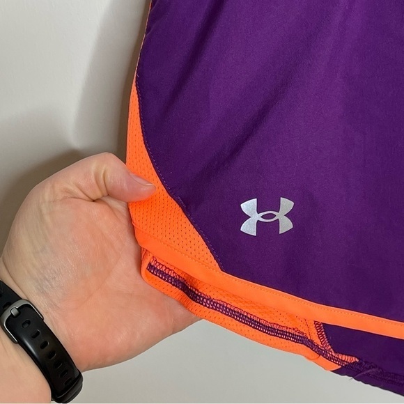 UNDER Armour Fly By 2.0 Athletic Shorts Loose Fit Running Inner Lining - Picture 3 of 7